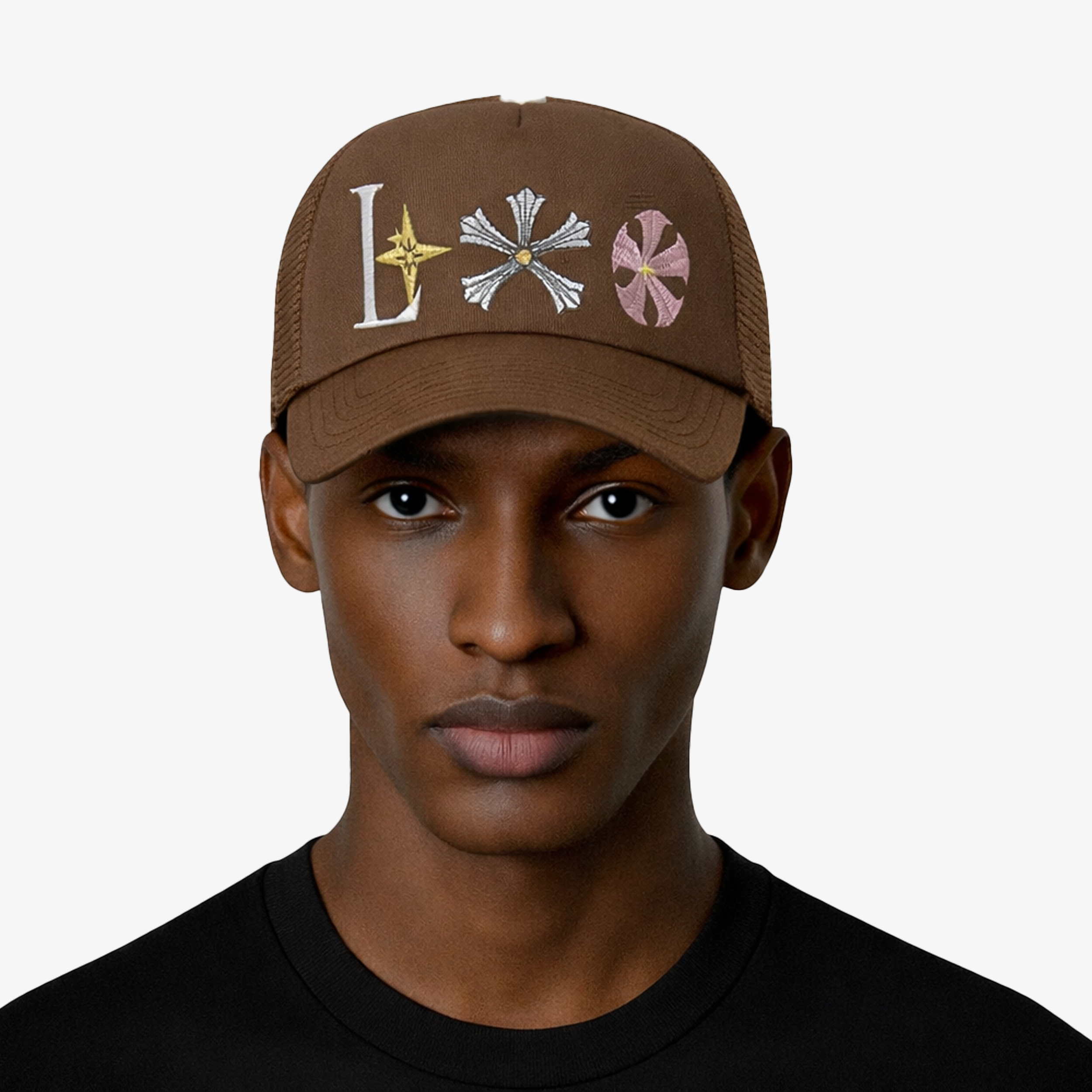 LUMERE Cognac Etoile hat on model.png